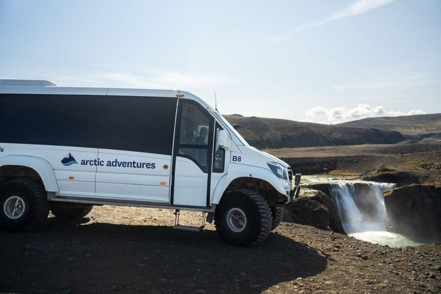 From Reykjavík: Landmannalaugar Day Hike - How hard is the hike?