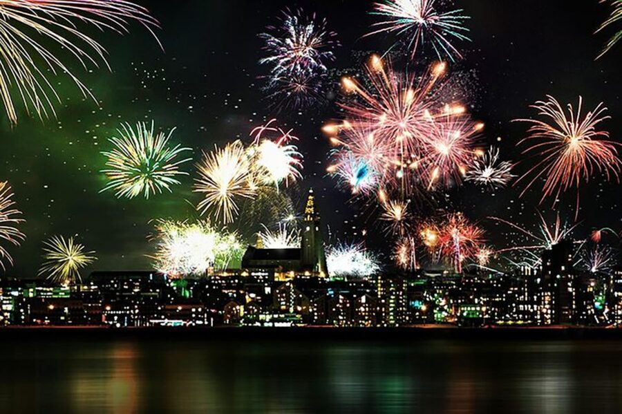 From Reykjavik: New Years Fireworks by Boat - Returning around 12:30 AM