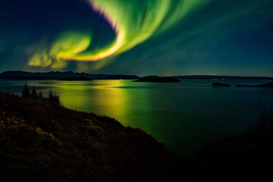 From Reykjavik: Northern Lights Chase with Expert Guide - Why the viewing stops matter