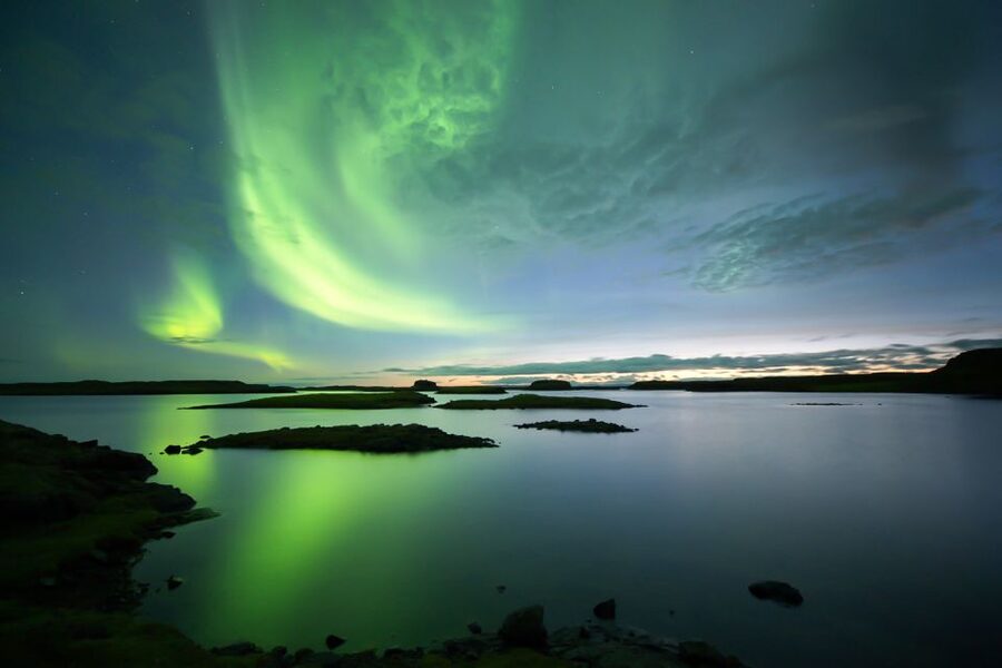 From Reykjavik: Northern Lights Tour - The guides make the difference