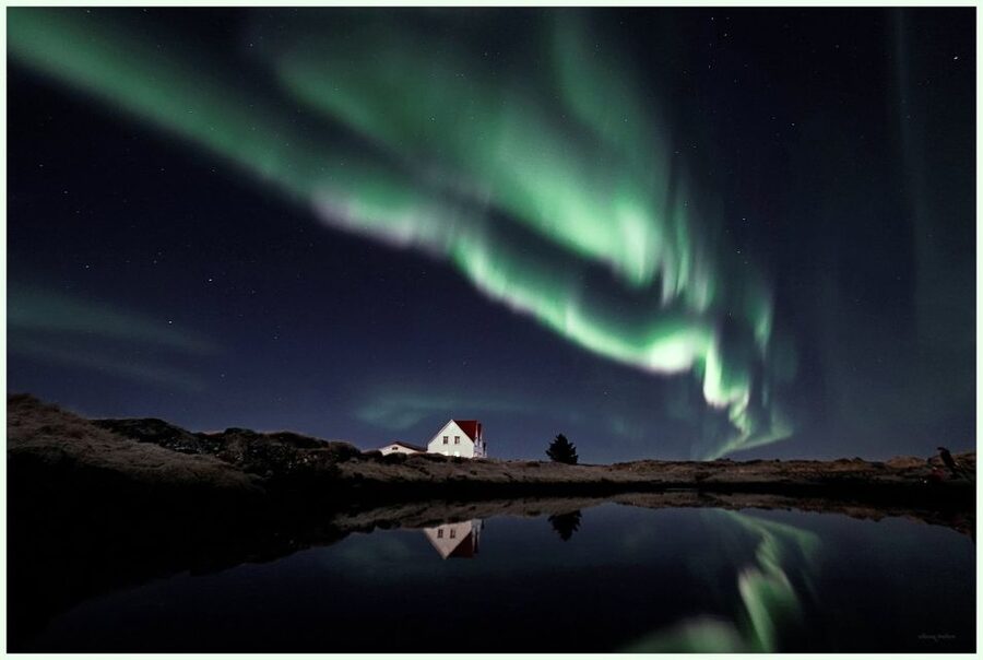 From Reykjavik: Northern Lights Tour with Hot Cocoa & Photos - Key points to know before you book