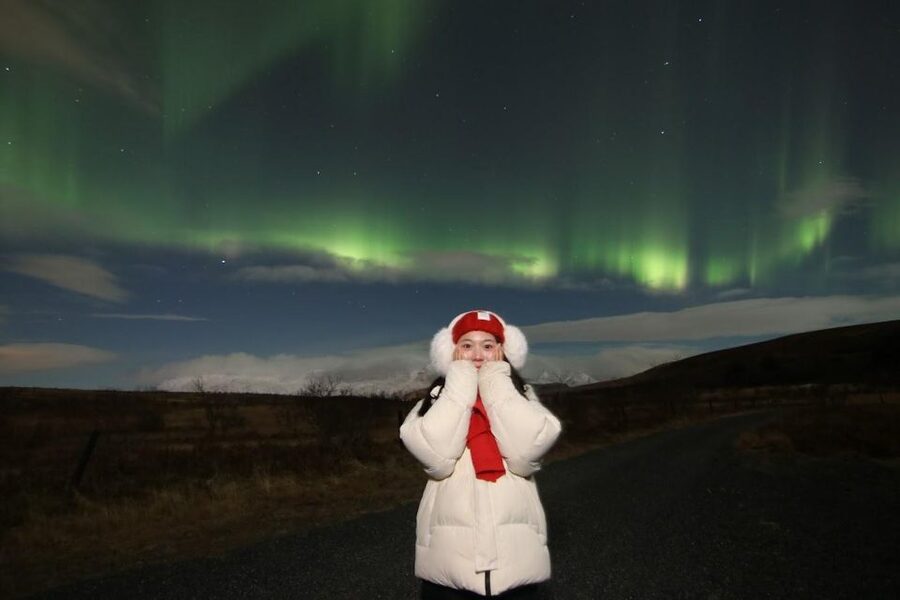 From Reykjavik: Northern Lights Tour with Hot Cocoa & Photos - What the $169 price really covers