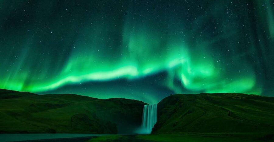 From Reykjavik: Northern Lights Tour with Lifetime Guarantee - Leaving Reykjavik between 9 and 10 p.m.