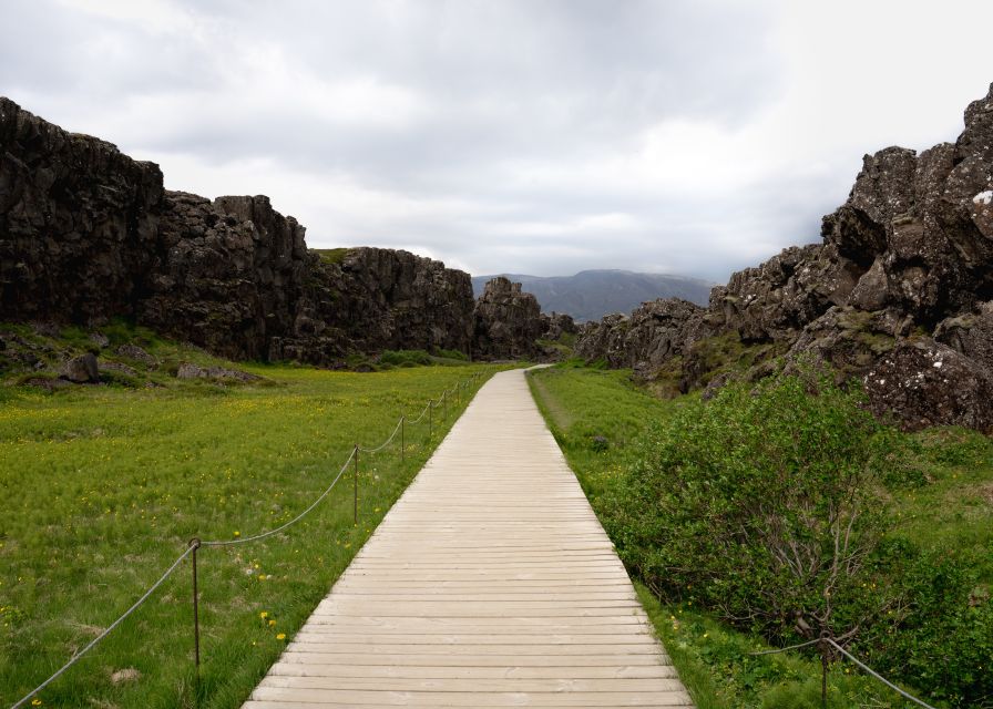 From Reykjavik: Private Golden Circle Iceland Day Tour - What makes the guide important