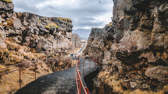 From Reykjavik: Private Golden Circle Iceland Day Tour - Friðheimar Tomato Farm for lunch