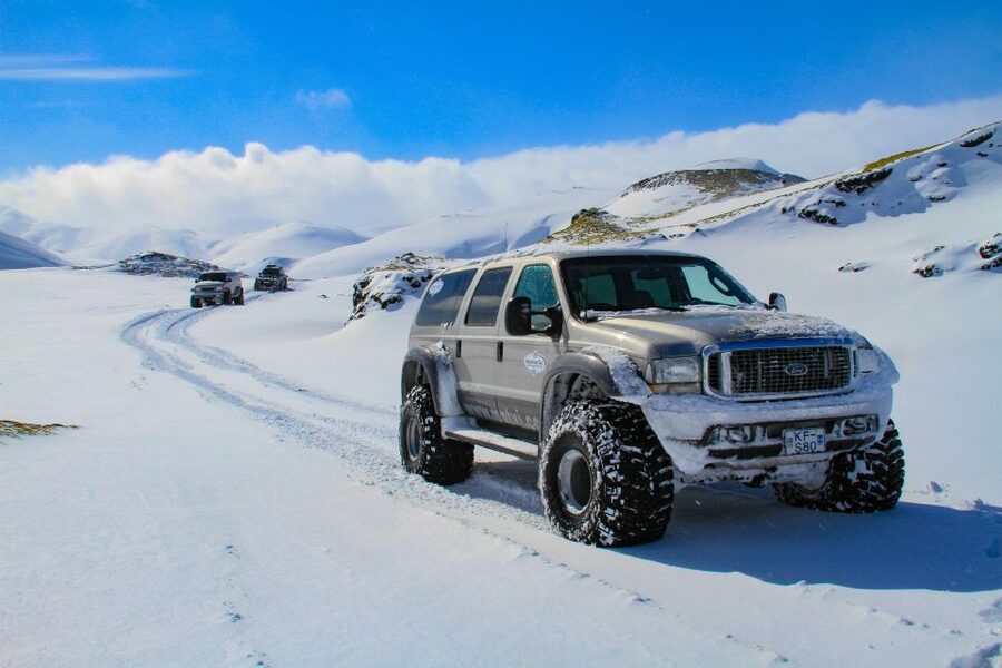 From Reykjavik: Private Landmannalaugar & Hekla Jeep Tour - Hjálparfoss and the meeting of two rivers