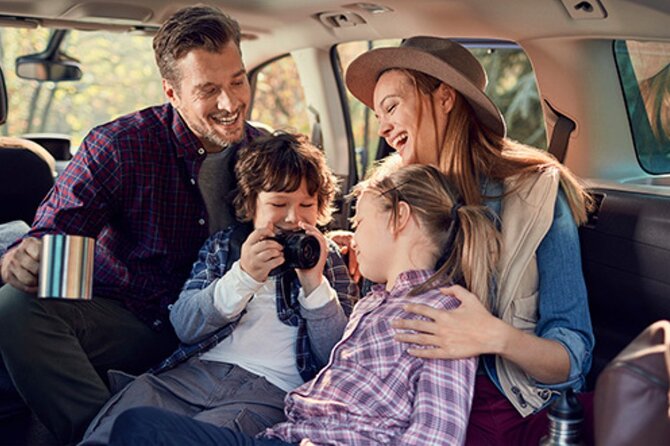 From Reykjavik: Private Transfer to KEF Airport in Iceland - Pickup outside your Reykjavik hotel or Airbnb