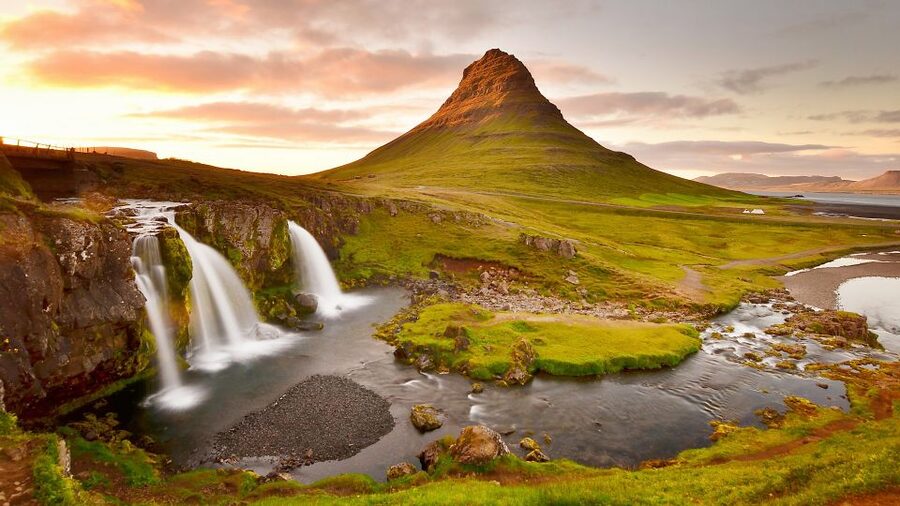 From Reykjavik: Snaefellsnes National Park - Small Group - Kirkjufell and Kirkjufellfoss