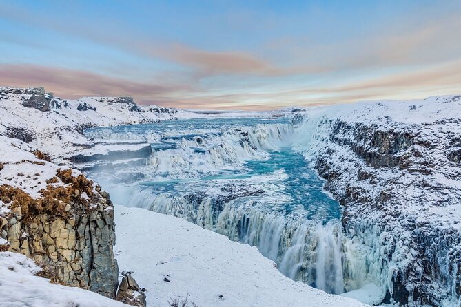 Full-Day Golden Circle Private Tour from Reykjavík - What the guide adds to the day