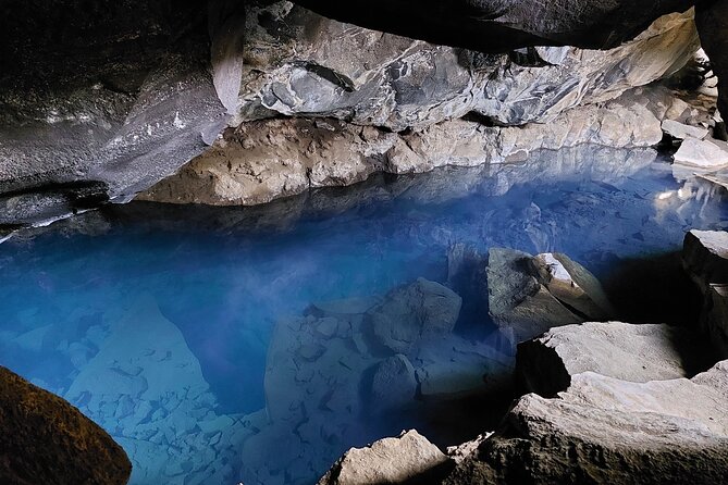Full day Lake Myvatn Classic tour - Grjótagjá Cave reveals a restless volcanic past