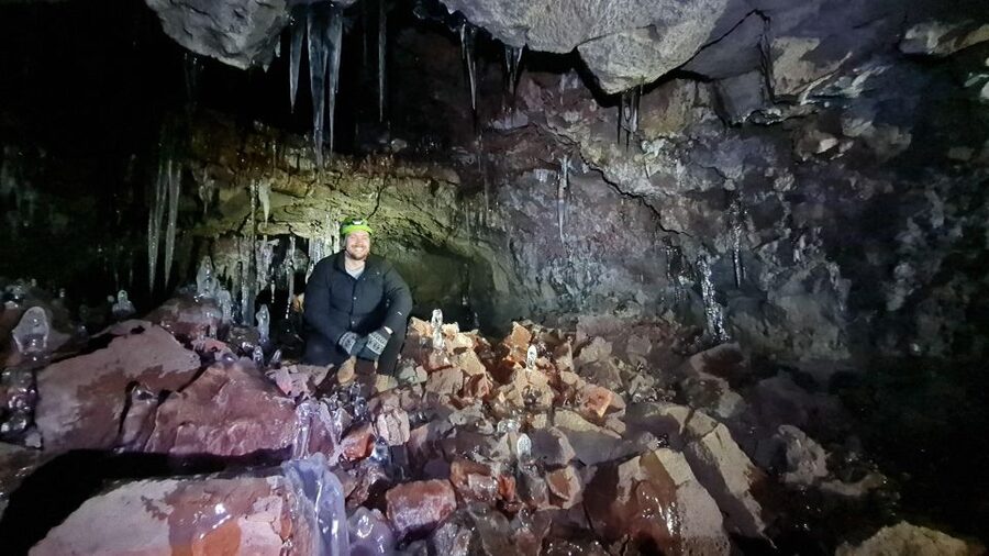 Geological Lava Tunnel Adventure - Arnarker Cave - Why Arnarker Cave feels like real caving