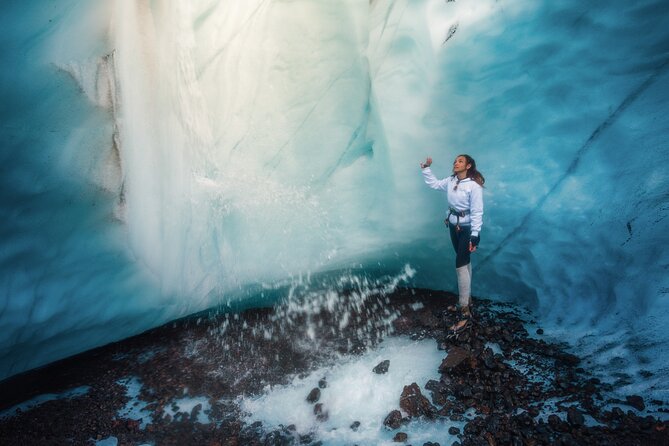Glacier and Ice Cave Private Photoshoot - 15 Shot Photo Package - Booking, weather, and practical details