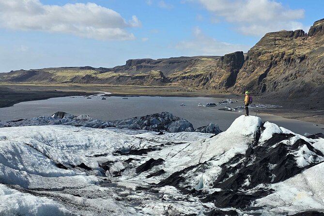 Glacier Hike Experience on Sólheimajökull - Meet on location - Who will get the most from this outing