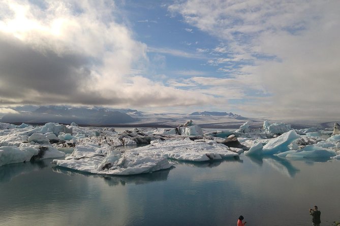 Glacier Lagoon, Diamond Beach, Black Sand Beaches and Waterfalls - What the guide adds to a 14-hour drive