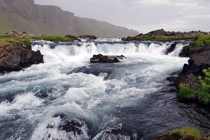 Glacier Lagoon & South Coast. Private Day Tour - A private guide can change the whole day