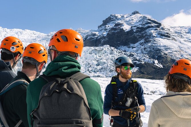 Glacier Xtreme: Vatnajökull Ice Climbing + Hike from Skaftafell - The hike: about 8 kilometers across moving ice