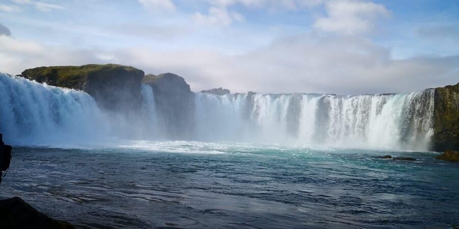 Godafoss Express Classy Round Trip Multiple Drop Off Choice - The ride to the Waterfall of the Gods