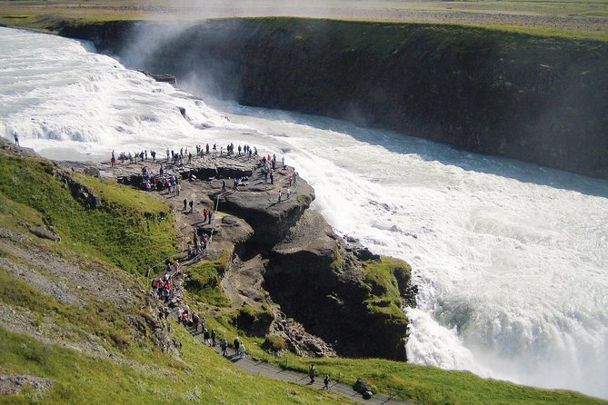 Golden Circle 7 Hours Bus Tour from Reykjavik - Who should book this bus tour