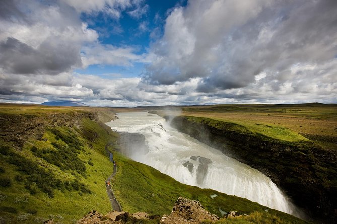 Golden Circle 7 Hours Bus Tour from Reykjavik - Thingvellir: parliament, plates, and open country