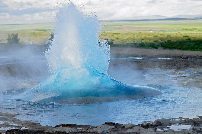 Golden Circle and Glacier Super Jeep Adventure - Geysir and Strokkur: the stop with a built-in clock