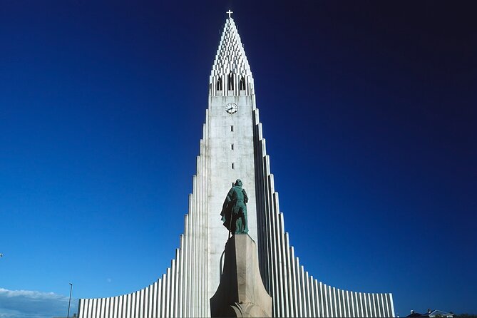 Golden Circle German-speaking small group tour from Reykjavík - Leaving Reykjavík through Hveragerði