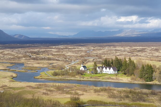 Golden Circle German-speaking small group tour from Reykjavík - Þingvellir, where geology and history meet