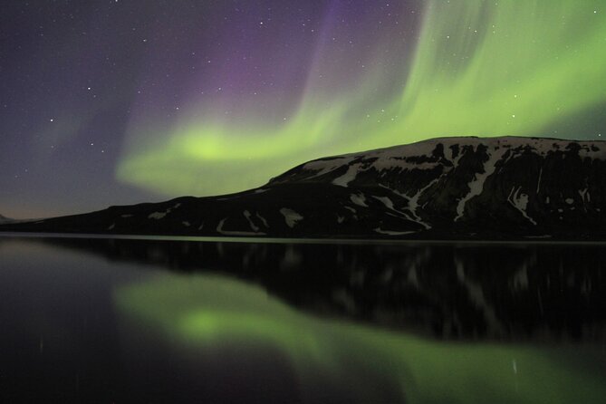 Golden Circle, Glacier & Northern Lights/Midnight sun / guided private tour - A private vehicle and a noon start from Reykjavik
