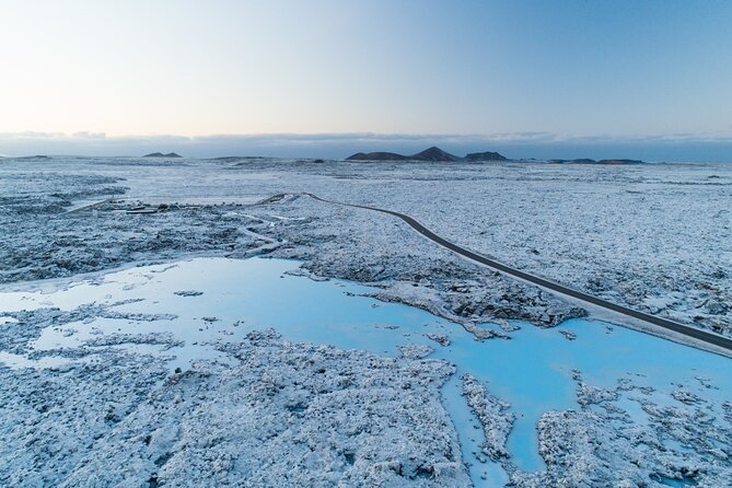 Golden Circle, Kerid Crater & Geothermal Lagoon -Small Group Tour - Thingvellir, where two tectonic plates pull apart