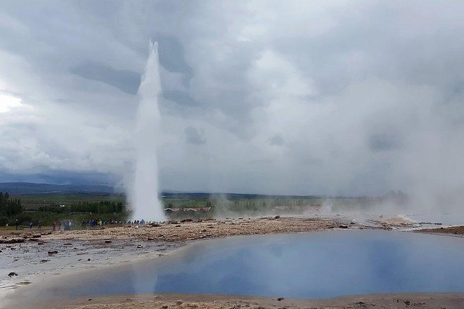 Golden Circle. Private Day Tour from Reykjavik - Haukadalur and Strokkur: geothermal action on a timer