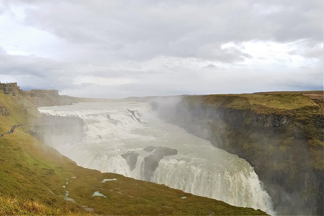 Golden Circle Private Day Tour - up to 9 passengers - Þingvellir: law, politics, and the moving earth