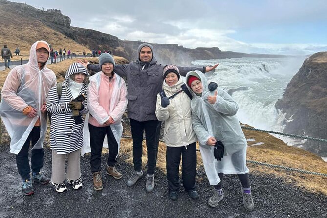 Golden Circle : Private Guided Day Tour + Blue Lagoon(Optional) - The vehicle, pickup, and group-size question