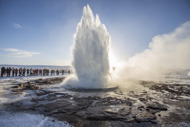 Golden Circle, Secret Lagoon & Kerið Small Group Tour - Þingvellir: plates, parliament, and open views