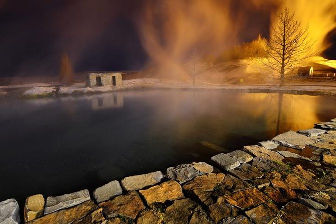 Golden Circle & Secret Lagoon Small-Group Tour from Reykjavik - Strokkur: the geyser that keeps the group moving