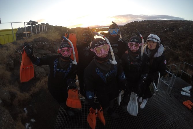 Golden Circle & Snorkeling in Silfra From Reykjavík with Free Photos - Who should book this tour