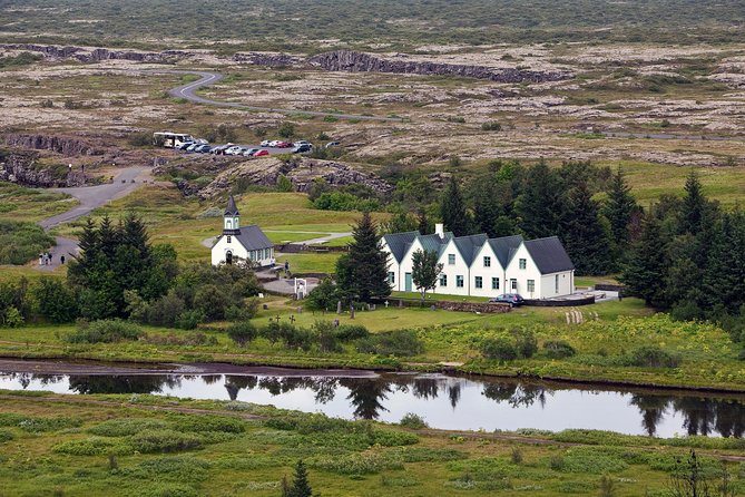 Golden Circle Super-Jeep Tour and Snowmobiling from Reykjavik - What sharing a snowmobile is really like