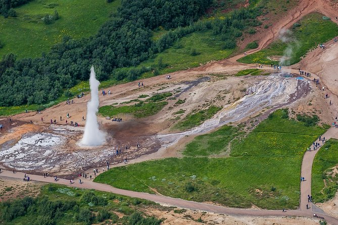 Golden Circle Super-Jeep Tour and Snowmobiling from Reykjavik - Guides make or break the day