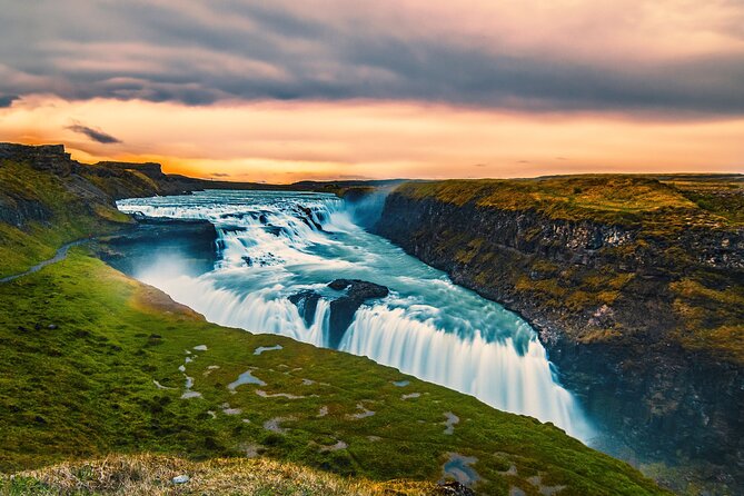Golden Circle Tales, Tomato Farm & Kerid – Small Group from RVK - Efstidalur II: ice cream with Icelandic farm life