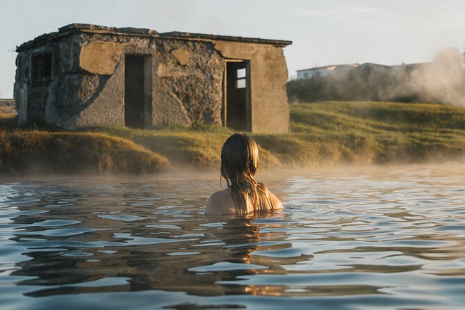 Golden Circle with Tomato Farm Lunch & Secret Lagoon Bathing - Gullfoss and three viewpoints