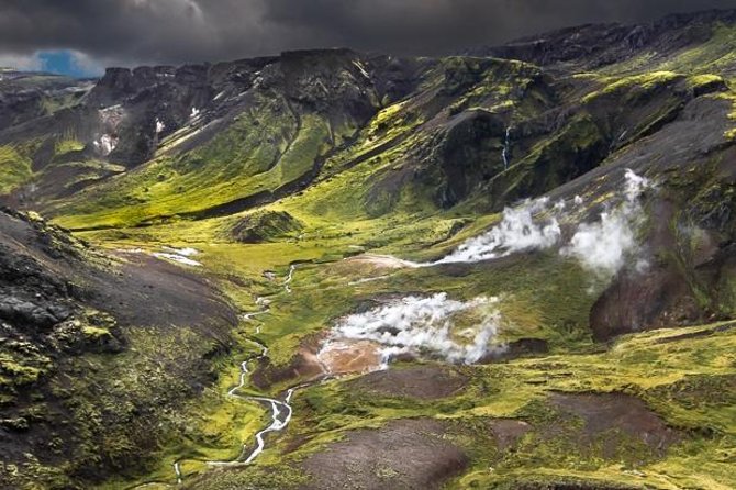 Helicopter Flight Over Geothermal Landscapes from Reykjavik - Why seeing Iceland from the air changes the picture