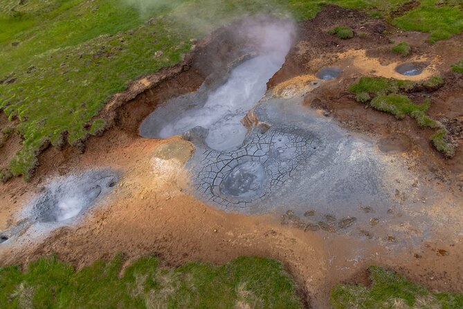 Helicopter Flight Over Geothermal Landscapes from Reykjavik - Hengill’s craters, steam, and bubbling mud