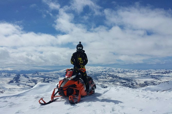 Highland Snowmobiling Tour in Southern Iceland - Riding beyond the South Coast