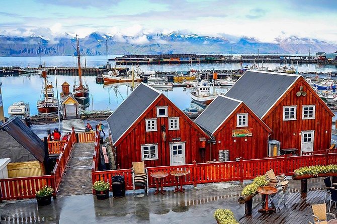 Húsavík walking tour - Viewpoints and photo stops along the route