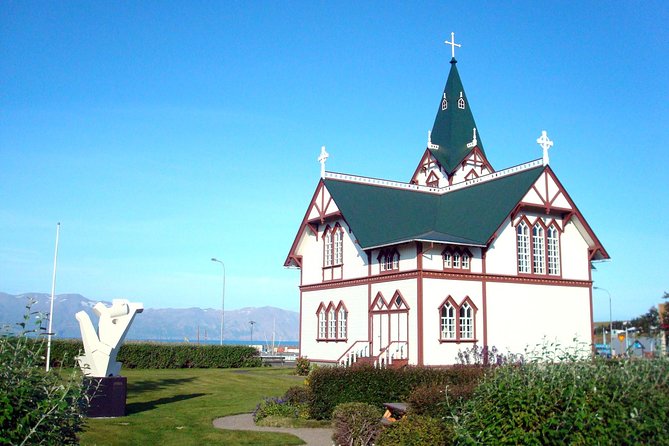 Húsavík walking tour - Starting at Garðarsbraut 5 in Húsavík