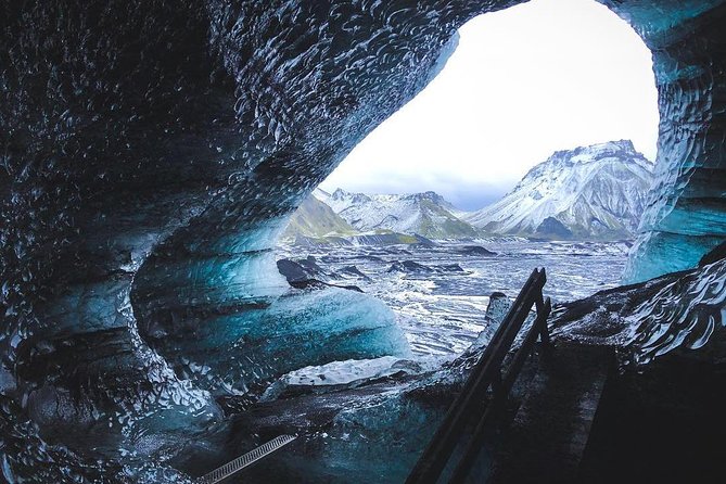 Ice Cave at Katla Volcano - Leaving Vík in a Super Jeep
