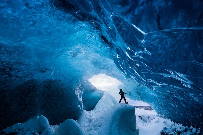 Ice Cave Tour in the National Park of Vatnajökull - Starting beside Jökulsárlón glacier lagoon