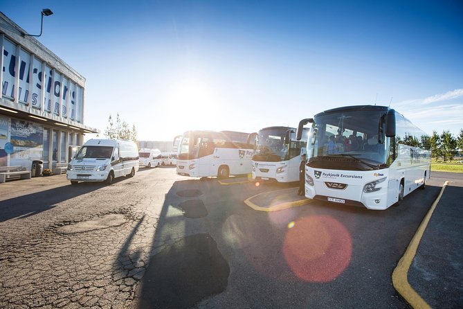 Iceland: Airport Transfers between Keflavik and Reykjavik Hotels - Who should book this airport transfer?