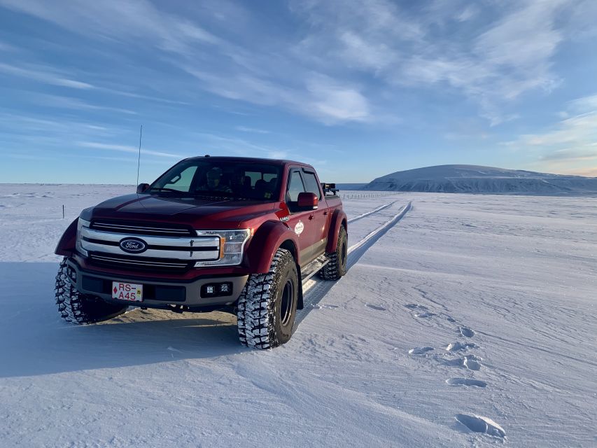Iceland in a nutshell, private Super Jeep - A nine-hour route through western Iceland