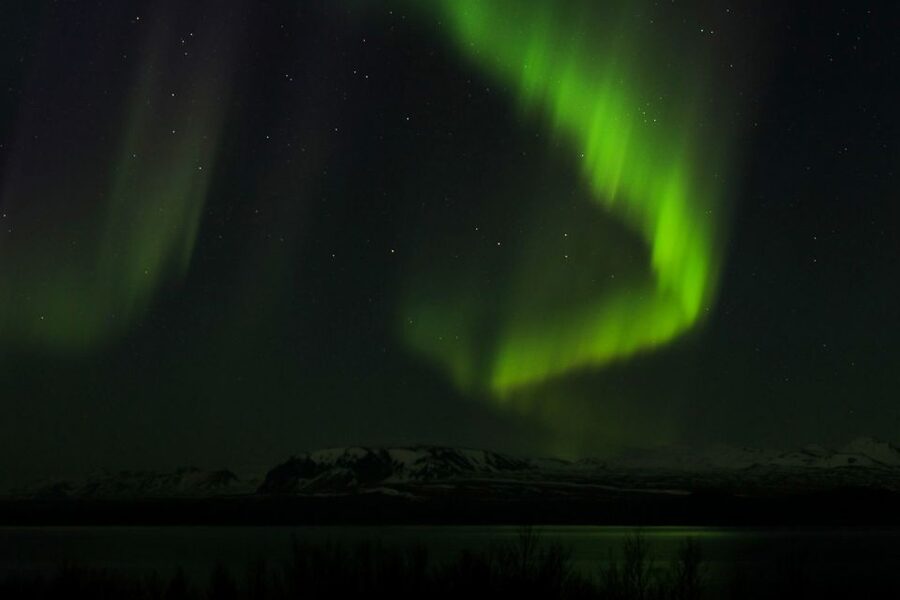 Iceland: Northern Lights Bus Tour from Reykjavik - Seeing color with your eyes and camera