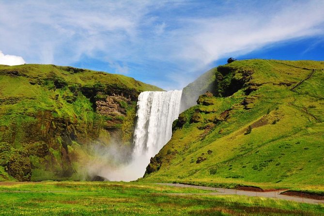 Iceland's South Coast Full Day Tour from Reykjavik - Seljalandsfoss: the waterfall you can circle
