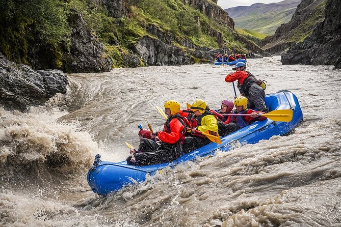Iceland’s Top Grade 4 Rafting – Drysuit, Canyon & Adrenaline - Who should book this rafting trip?